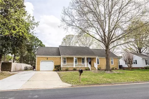 1325 Winfall Dr, Chesapeake, VA 23322
