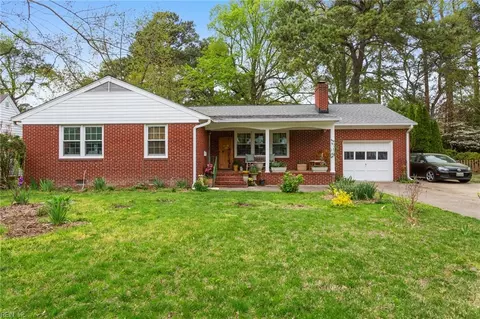 129 Villa Rd, Newport News, VA 23601