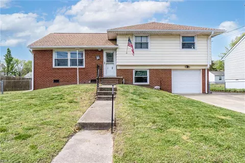 105 Northampton Dr, Hampton, VA 23666