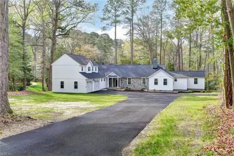 37 Langhorne Cir, Newport News, VA 23606