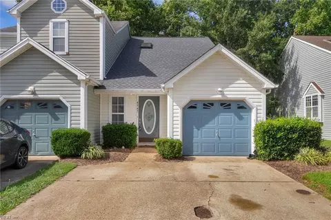 4947 Kemps Lake Dr, Virginia Beach, VA 23462