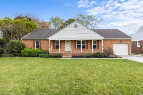 1034 Weeping Willow Dr, Chesapeake, VA 23322