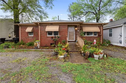 2507 Staunton Ave, Portsmouth, VA 23704