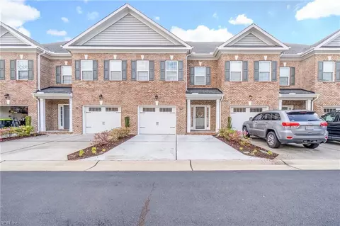 1109 Winsford Ln, Chesapeake, VA 23320
