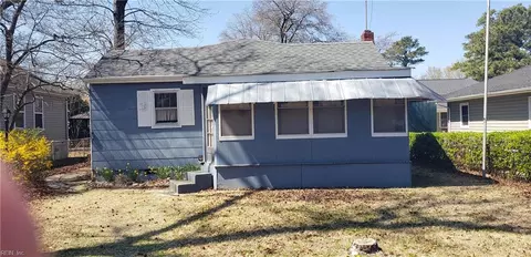 317 Albert Ave, Chesapeake, VA 23323