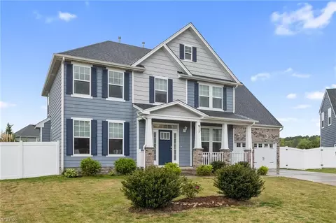 817 Arrowleaf Ct, Chesapeake, VA 23323