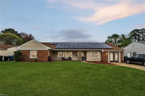 3948 W Colonial Pw Pkwy, Virginia Beach, VA 23452