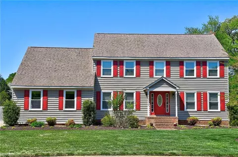 2492 Falcon Cres, Virginia Beach, VA 23454
