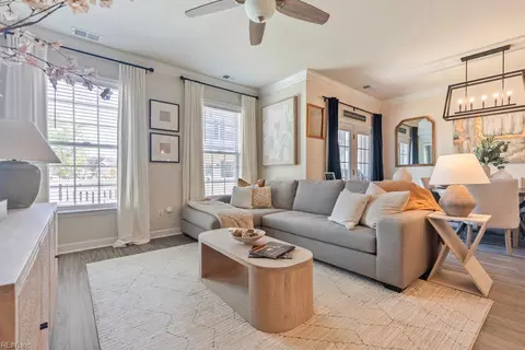5146 Mission St, Chesapeake, VA 23321
