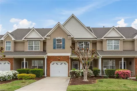 913 Hunley Dr, Virginia Beach, VA 23462