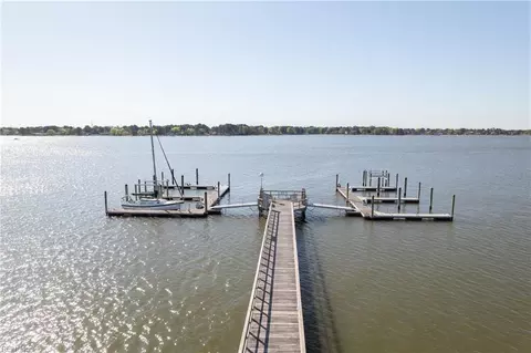 1001 Estates Ct, Portsmouth, VA 23703