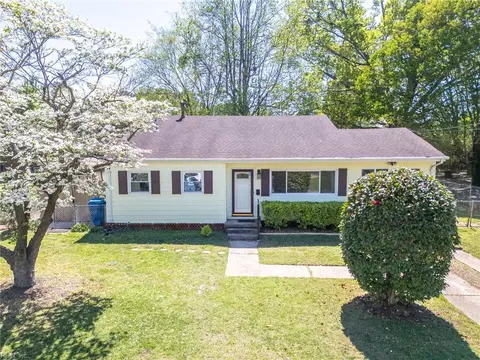 1029 Sherry Ave, Virginia Beach, VA 23464