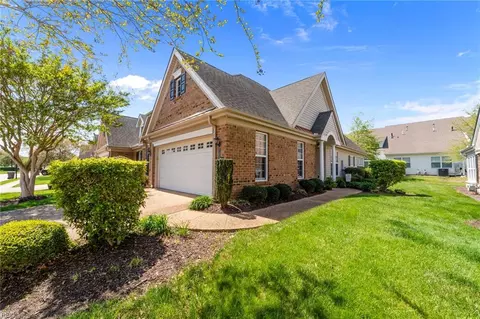 1239 Eagle Pointe Way, Chesapeake, VA 23322
