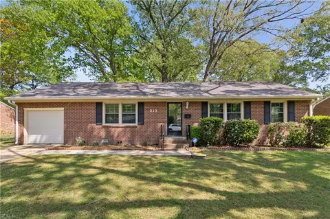 213 Hankins Dr, Hampton, VA 23669