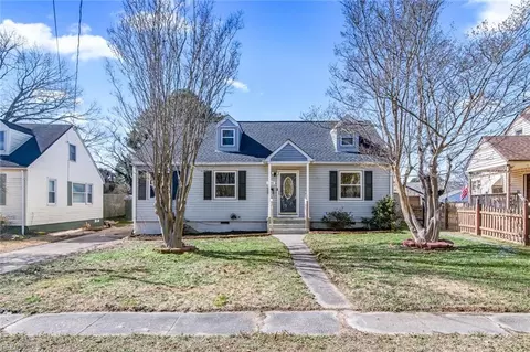 3433 E Bonner Dr, Norfolk, VA 23513