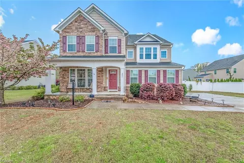 202 Pintail Path, Newport News, VA 23606