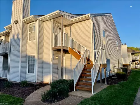 509 Peak Ct, Virginia Beach, VA 23462