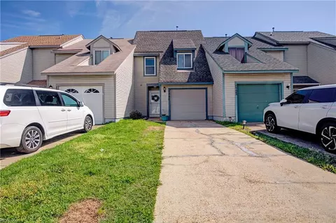 1720 Unicorn Dr, Virginia Beach, VA 23454