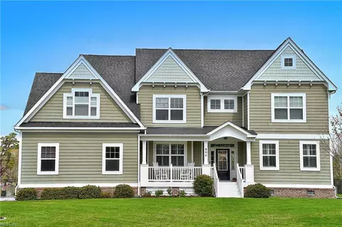 804 Majestic Ct, Chesapeake, VA 23323