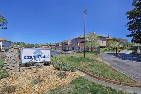700 Oriole Dr #213A, Virginia Beach, VA 23451