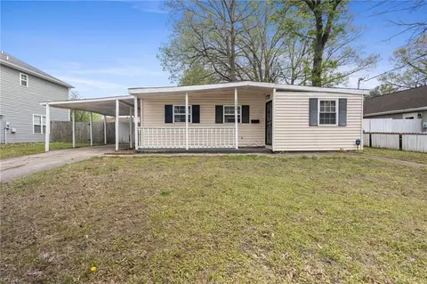 1103 Bethel Rd, Chesapeake, VA 23324