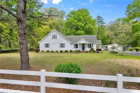 608 Benefit Rd, Chesapeake, VA 23322