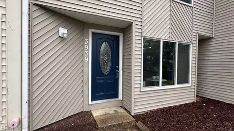 3939 Morning Light Ln, Virginia Beach, VA 23456