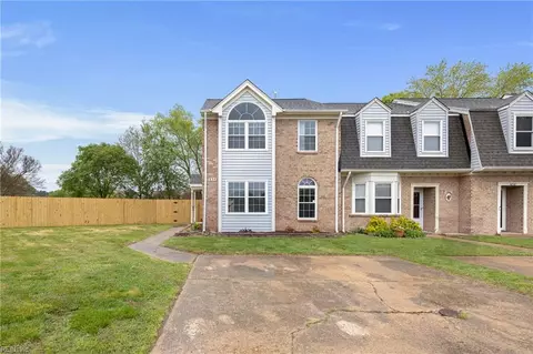 635 Sedgefield Ct, Chesapeake, VA 23322