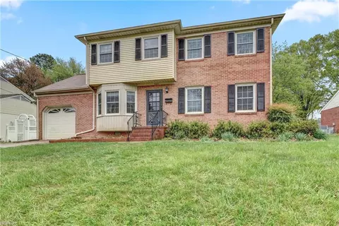 324 Malden Ln, Newport News, VA 23602