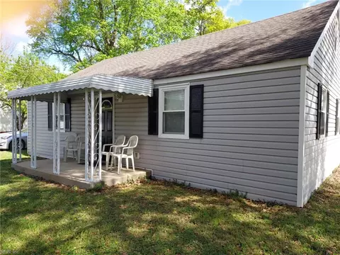 2309 Gilmerton Rd, Chesapeake, VA 23323