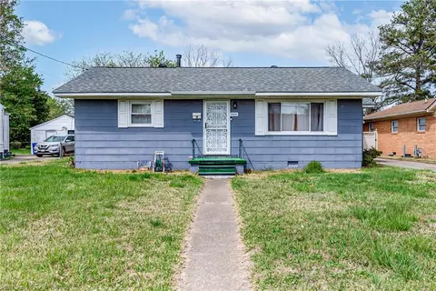 504 Norcum Cir, Portsmouth, VA 23701