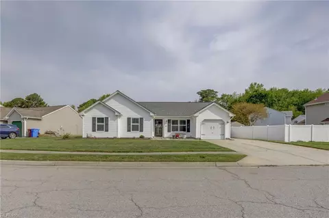 1208 Woods Way, Chesapeake, VA 23323