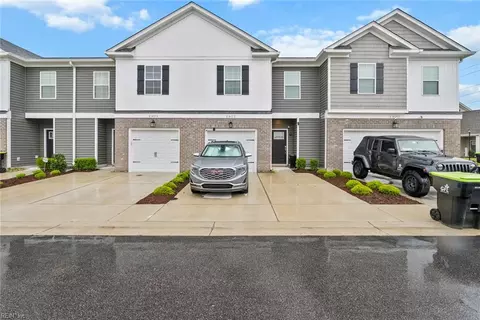 2402 Trafton Pl, Chesapeake, VA 23320