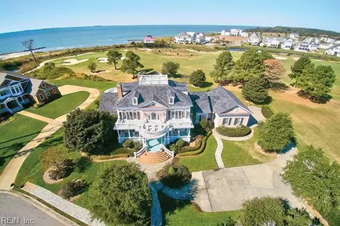 2 Heron Ct, Cape Charles, VA 23310