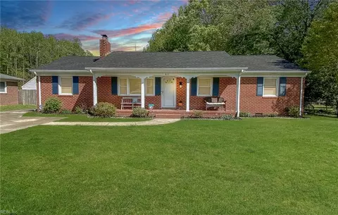 817 Colony Manor Rd, Chesapeake, VA 23321