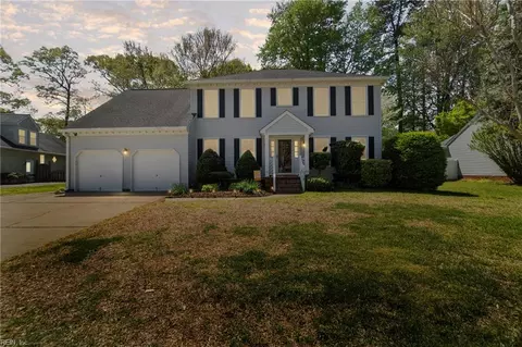 1006 Grantham Ln, Chesapeake, VA 23322