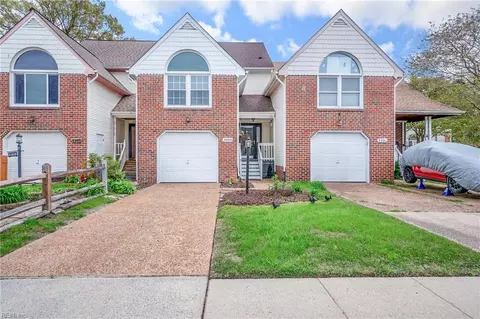 3403 Cricket Hollow Ln, Chesapeake, VA 23321
