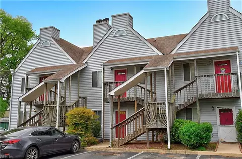 722 Lesner Ave #102, Norfolk, VA 23518