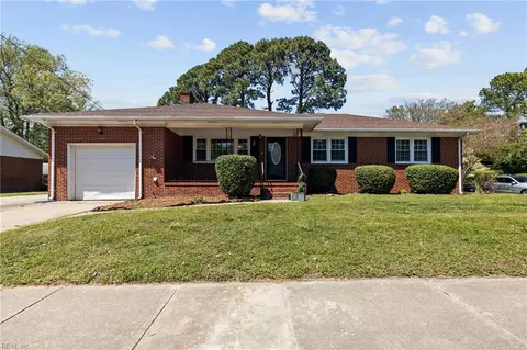 640 Providence Rd, Chesapeake, VA 23325