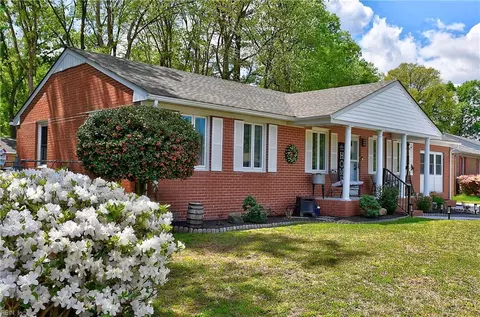 4109 Meadowview Rd, Portsmouth, VA 23703