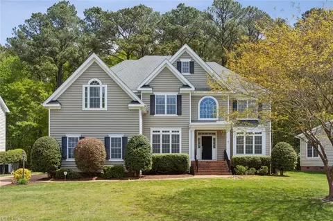 13385 Country Walk Cir, Carrollton, VA 23314