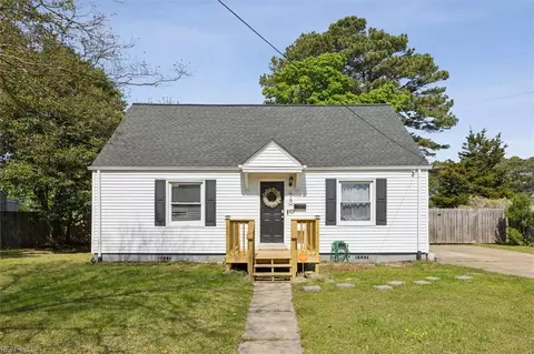 96 Oregon Ave, Portsmouth, VA 23701
