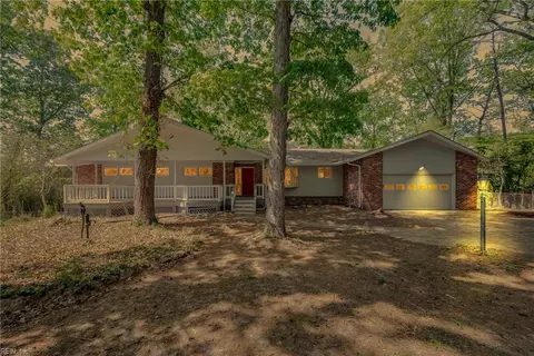 12 Gosnold Pl, Newport News, VA 23606