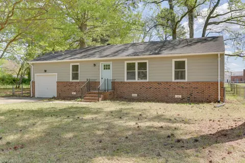 5713 W Norfolk Rd, Portsmouth, VA 23703