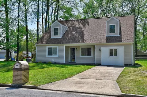 5317 Denver Dr, Virginia Beach, VA 23464