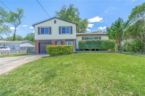 332 Garrison Pl, Virginia Beach, VA 23452