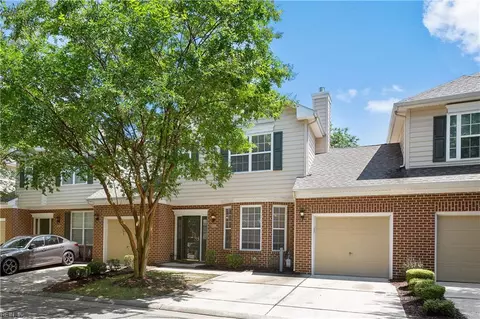 5872 Echingham Dr, Virginia Beach, VA 23464