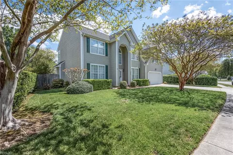 2448 Annie Cir, Chesapeake, VA 23323