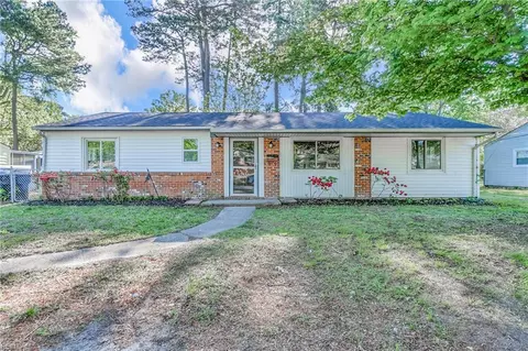 446 Turf Dr, Virginia Beach, VA 23452