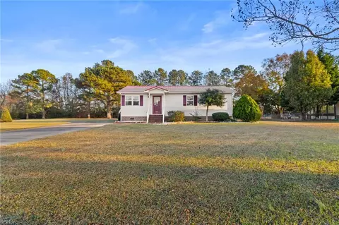 1201 Stacie Dr, Elizabeth City, NC 27909